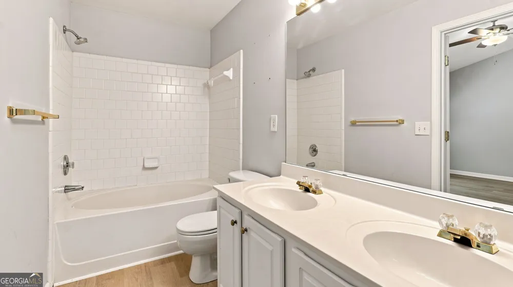3389 Lathenview CT Alpharetta, GA 30004