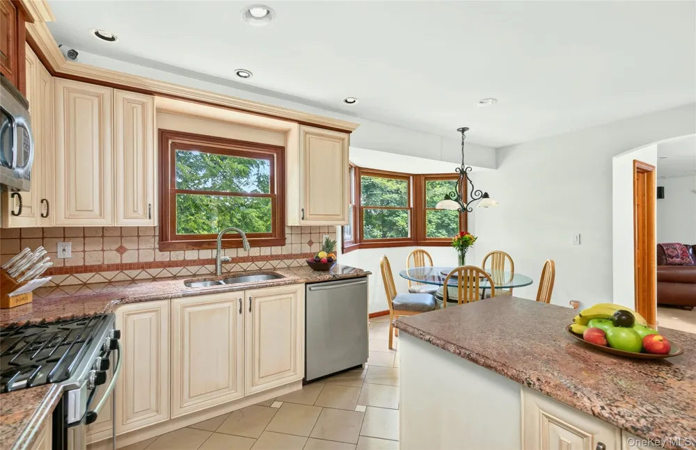 7 Overlook Road Dobbs Ferry, NY 10522