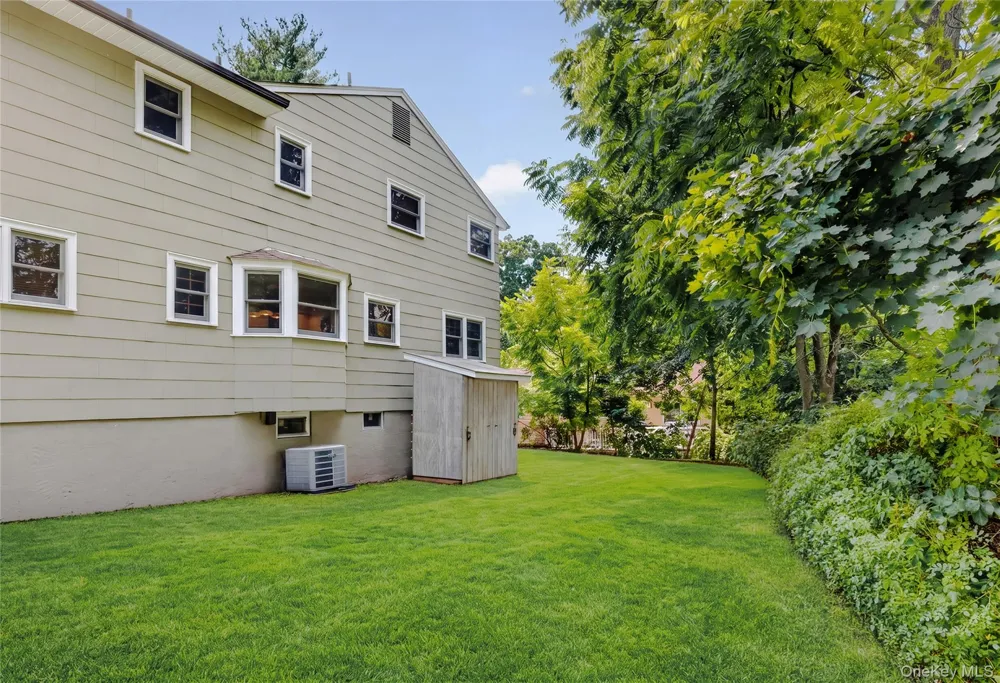 7 Overlook Road Dobbs Ferry, NY 10522