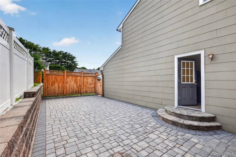 7 Overlook Road Dobbs Ferry, NY 10522