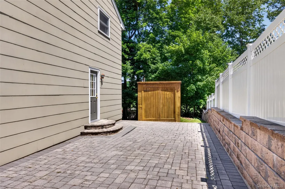 7 Overlook Road Dobbs Ferry, NY 10522