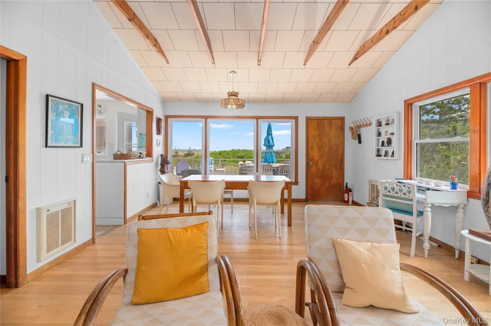 58 Gale Avenue Seaview, NY 11770