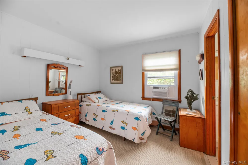 58 Gale Avenue Seaview, NY 11770