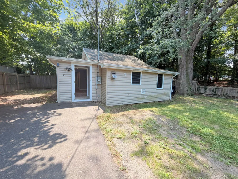 93 Lynbrook Drive Sound Beach, NY 11789