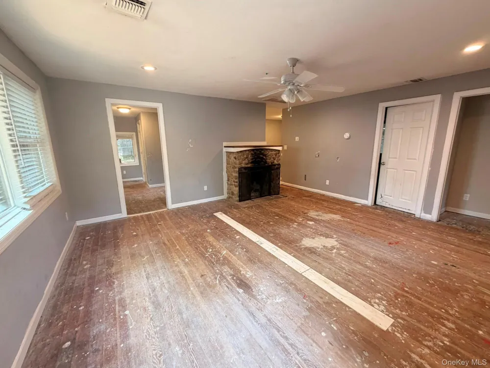93 Lynbrook Drive Sound Beach, NY 11789