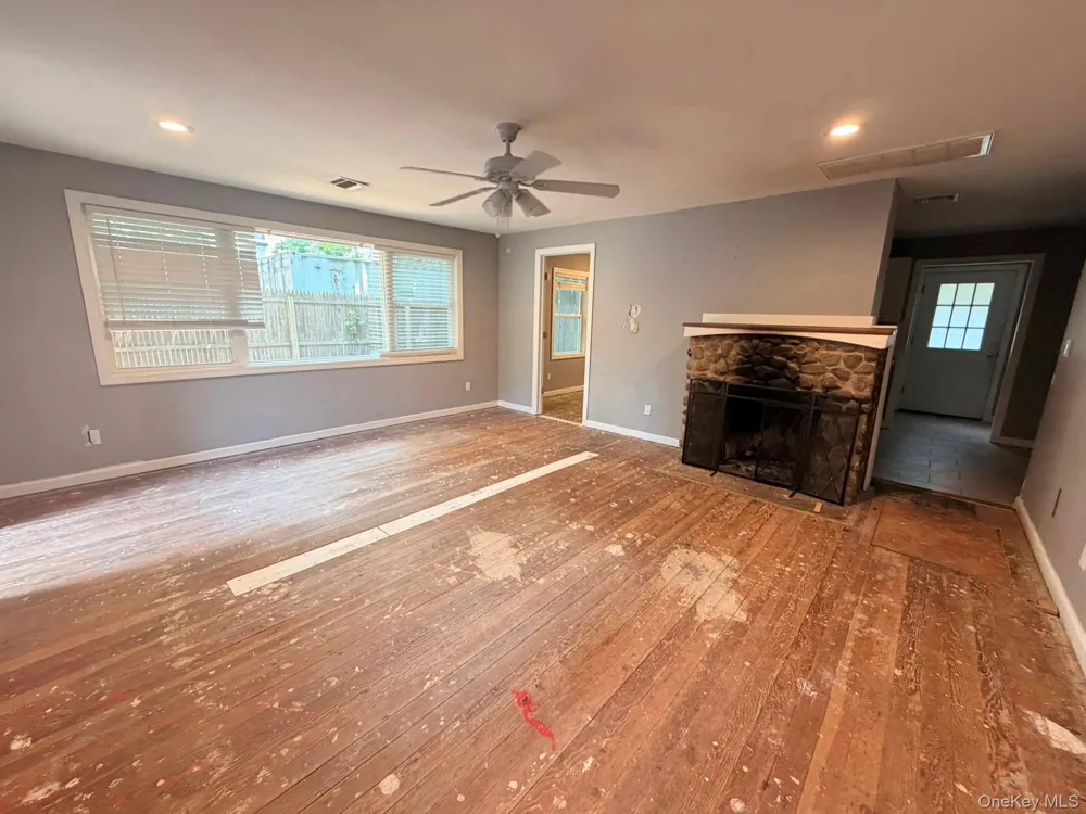 93 Lynbrook Drive Sound Beach, NY 11789