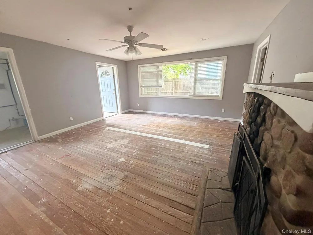 93 Lynbrook Drive Sound Beach, NY 11789