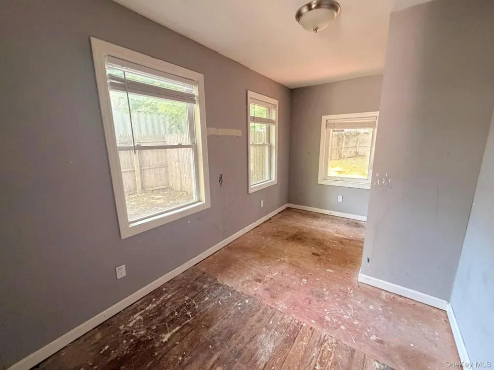 93 Lynbrook Drive Sound Beach, NY 11789