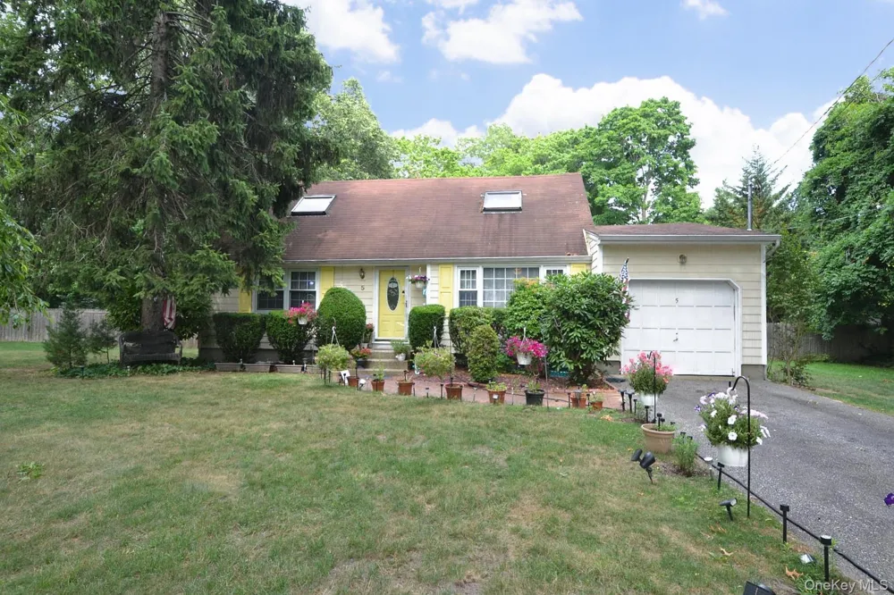 5 Radio Avenue Miller Place, NY 11764