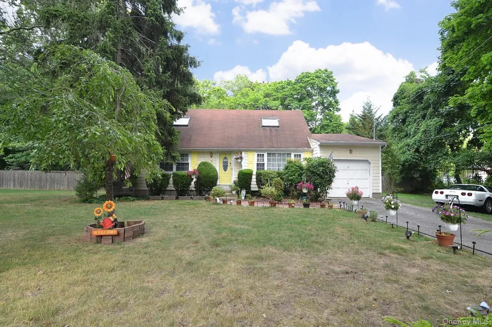 5 Radio Avenue Miller Place, NY 11764