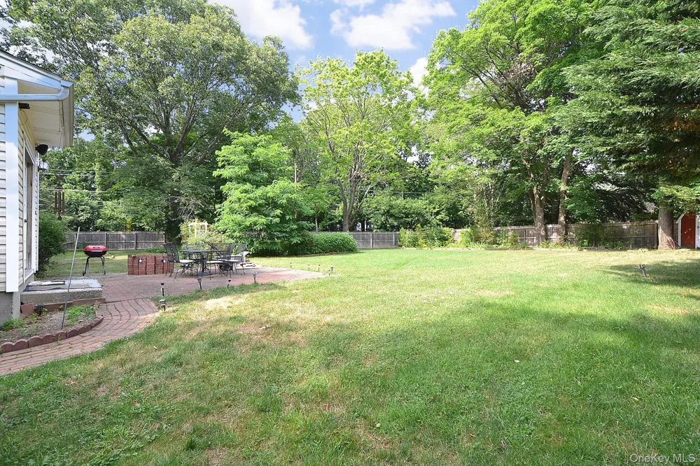 5 Radio Avenue Miller Place, NY 11764