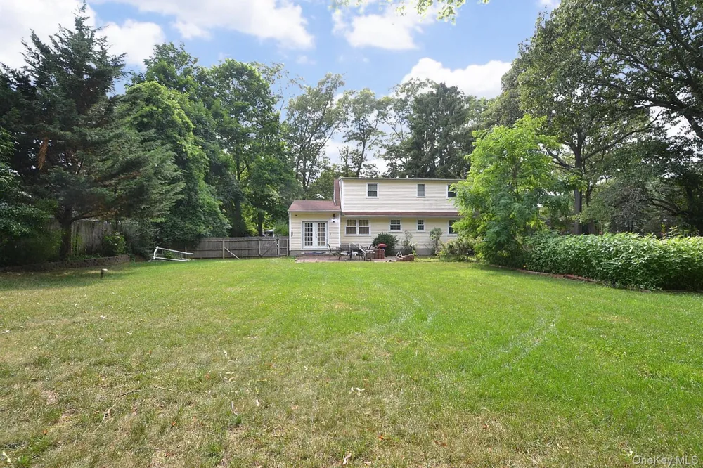 5 Radio Avenue Miller Place, NY 11764