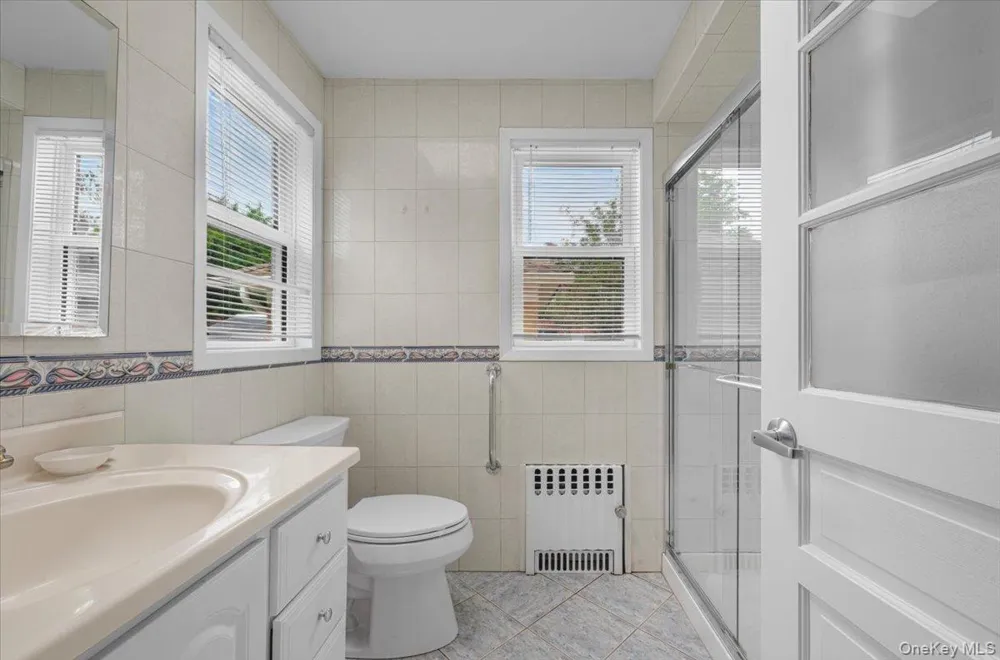 251-47 42nd Avenue Little Neck, NY 11363