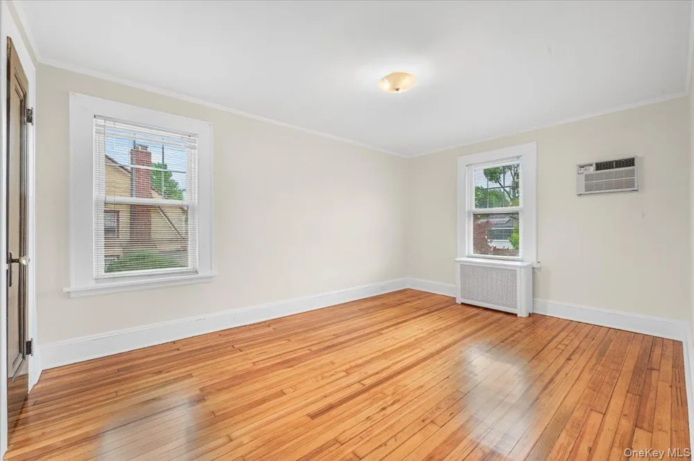 251-47 42nd Avenue Little Neck, NY 11363