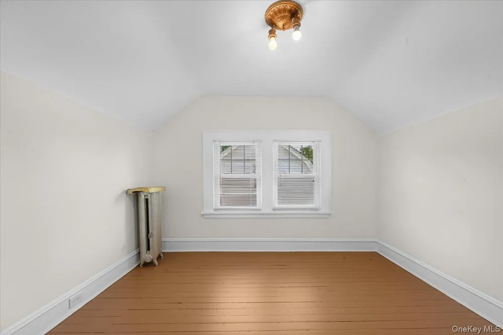 251-47 42nd Avenue Little Neck, NY 11363