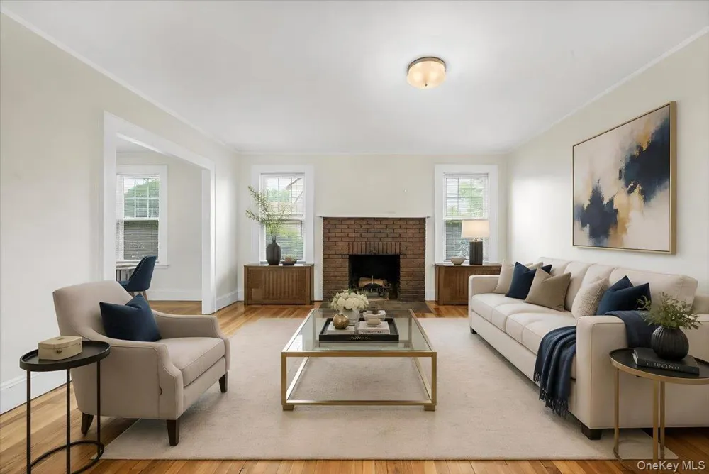 251-47 42nd Avenue Little Neck, NY 11363