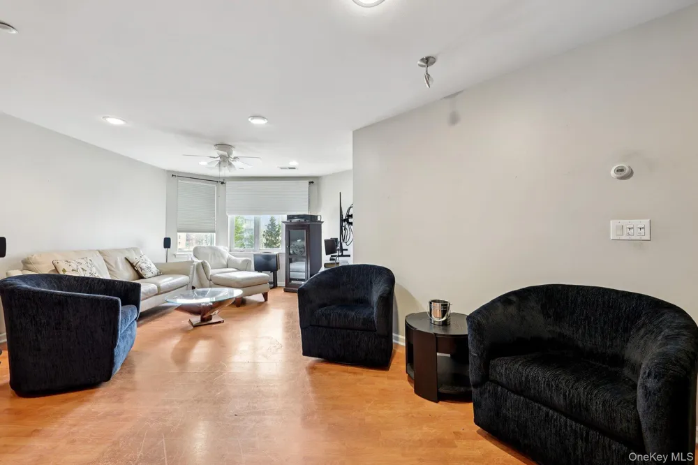1220 Round Pointe Drive Haverstraw, NY 10927