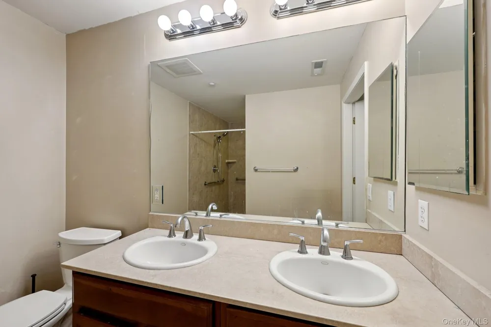1220 Round Pointe Drive Haverstraw, NY 10927