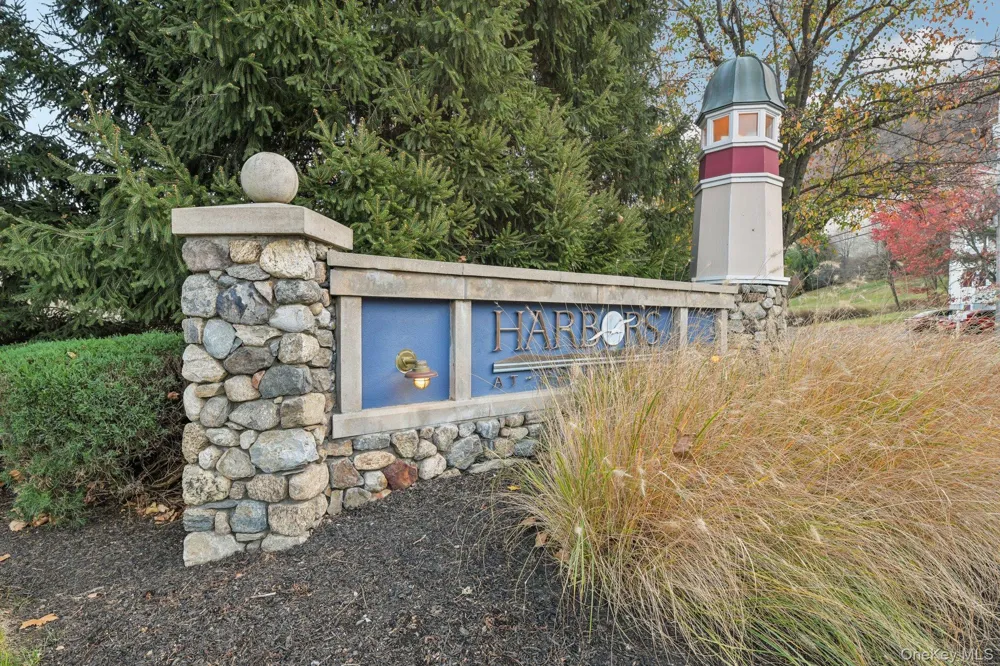 1220 Round Pointe Drive Haverstraw, NY 10927