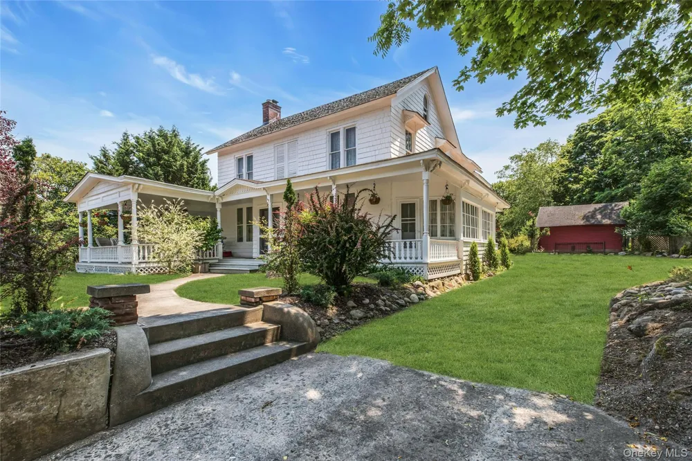 430 Montauk Highway East Moriches, NY 11940