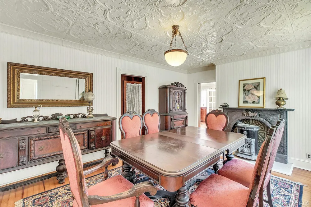 430 Montauk Highway East Moriches, NY 11940