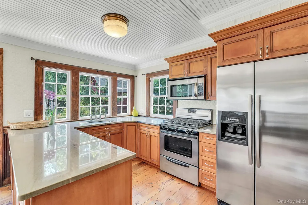 430 Montauk Highway East Moriches, NY 11940