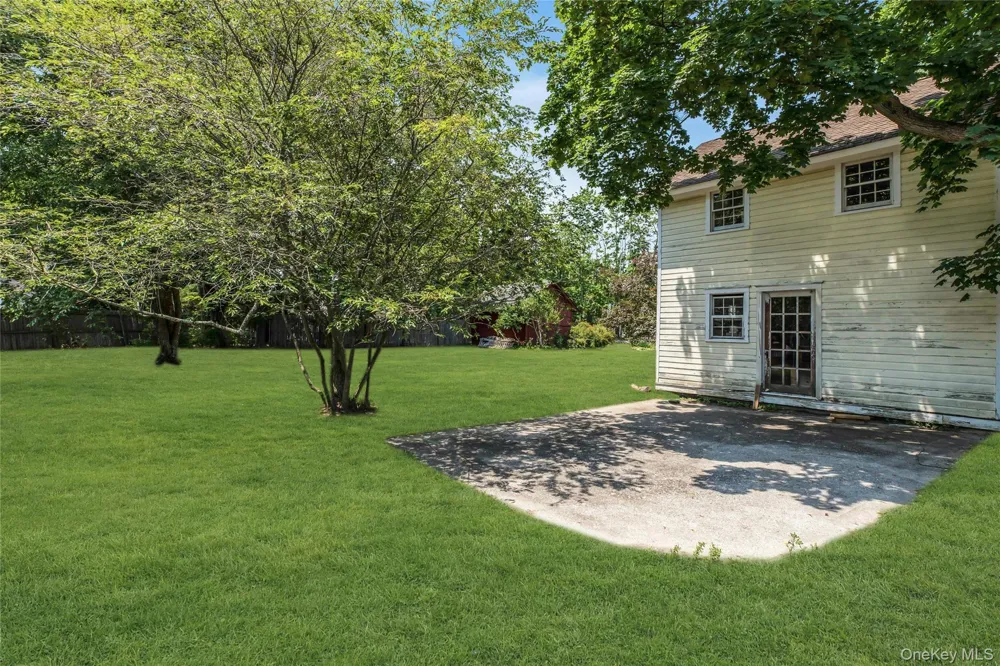 430 Montauk Highway East Moriches, NY 11940