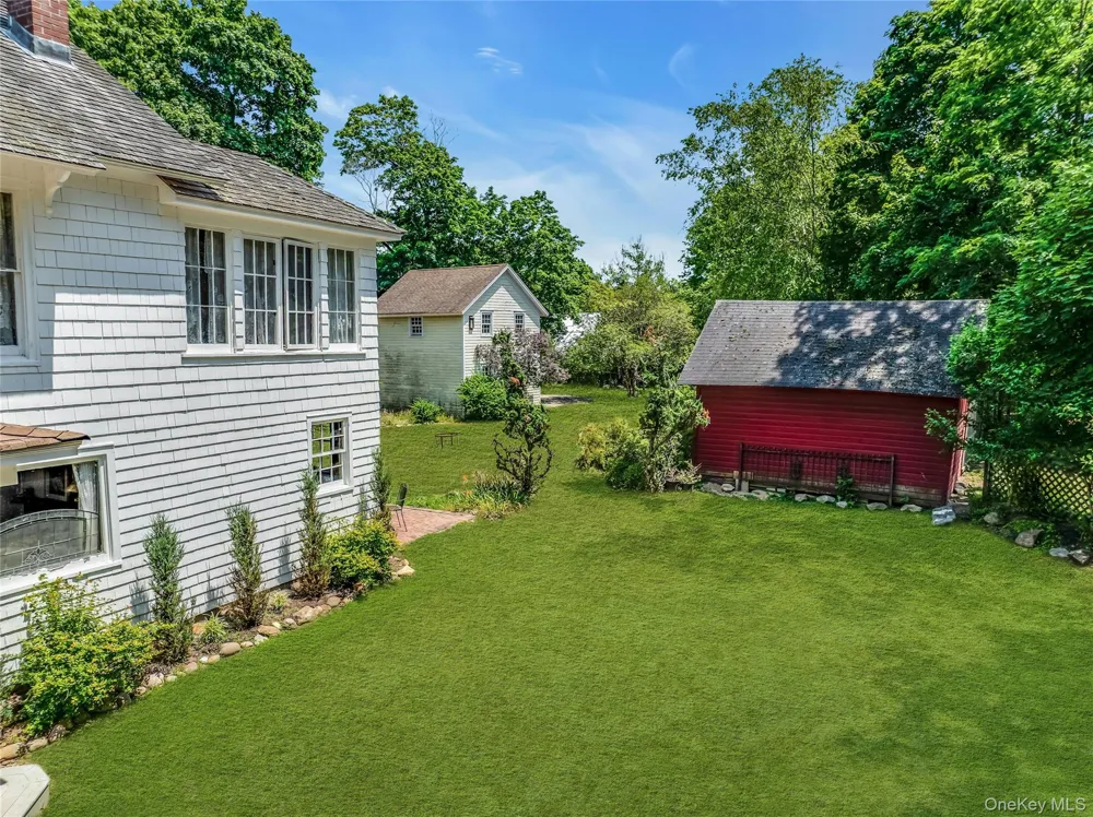 430 Montauk Highway East Moriches, NY 11940