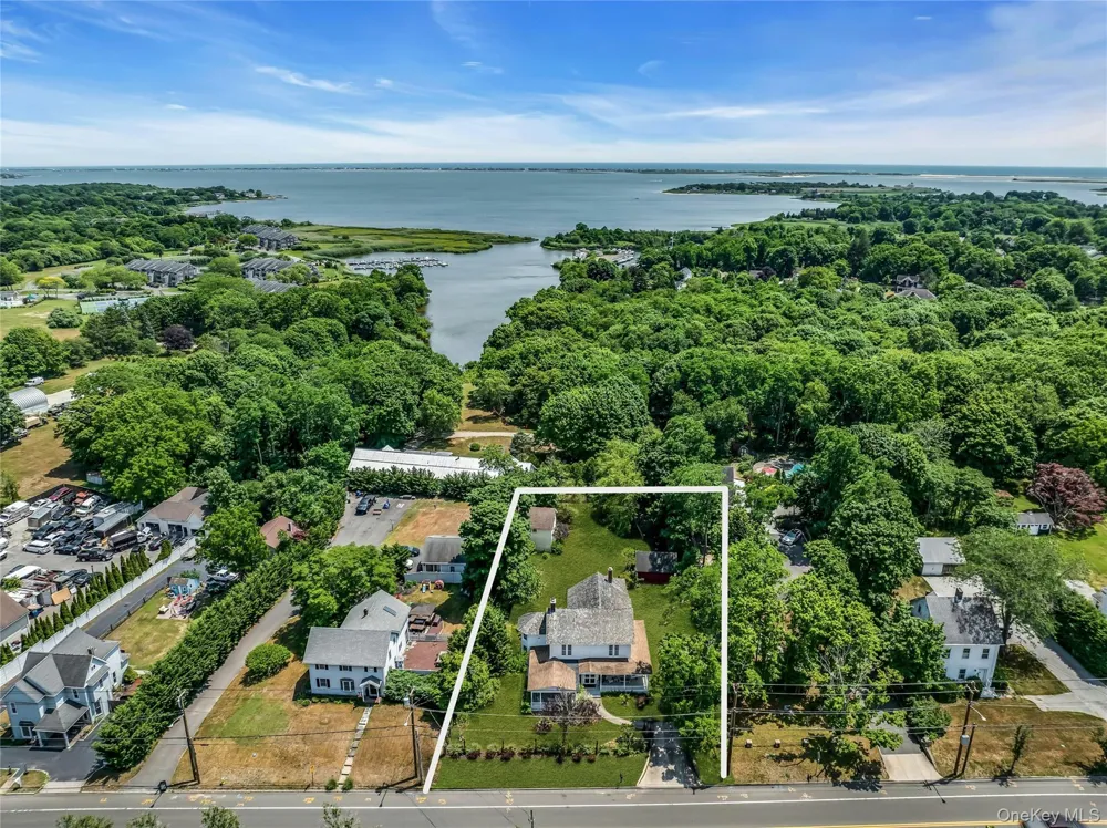 430 Montauk Highway East Moriches, NY 11940