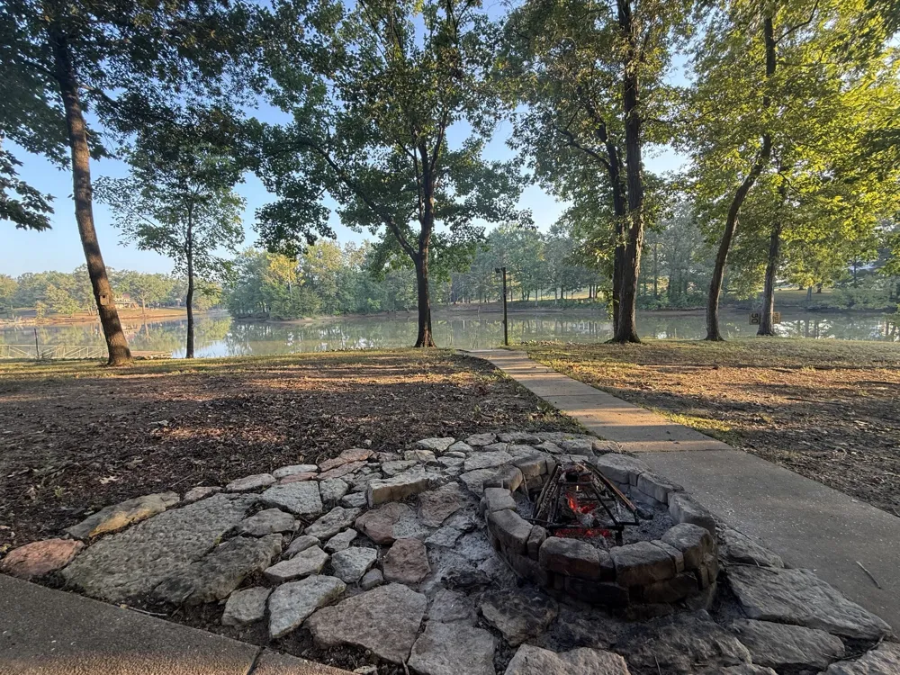 261 Lakeview Dr Bath Springs, TN 38311