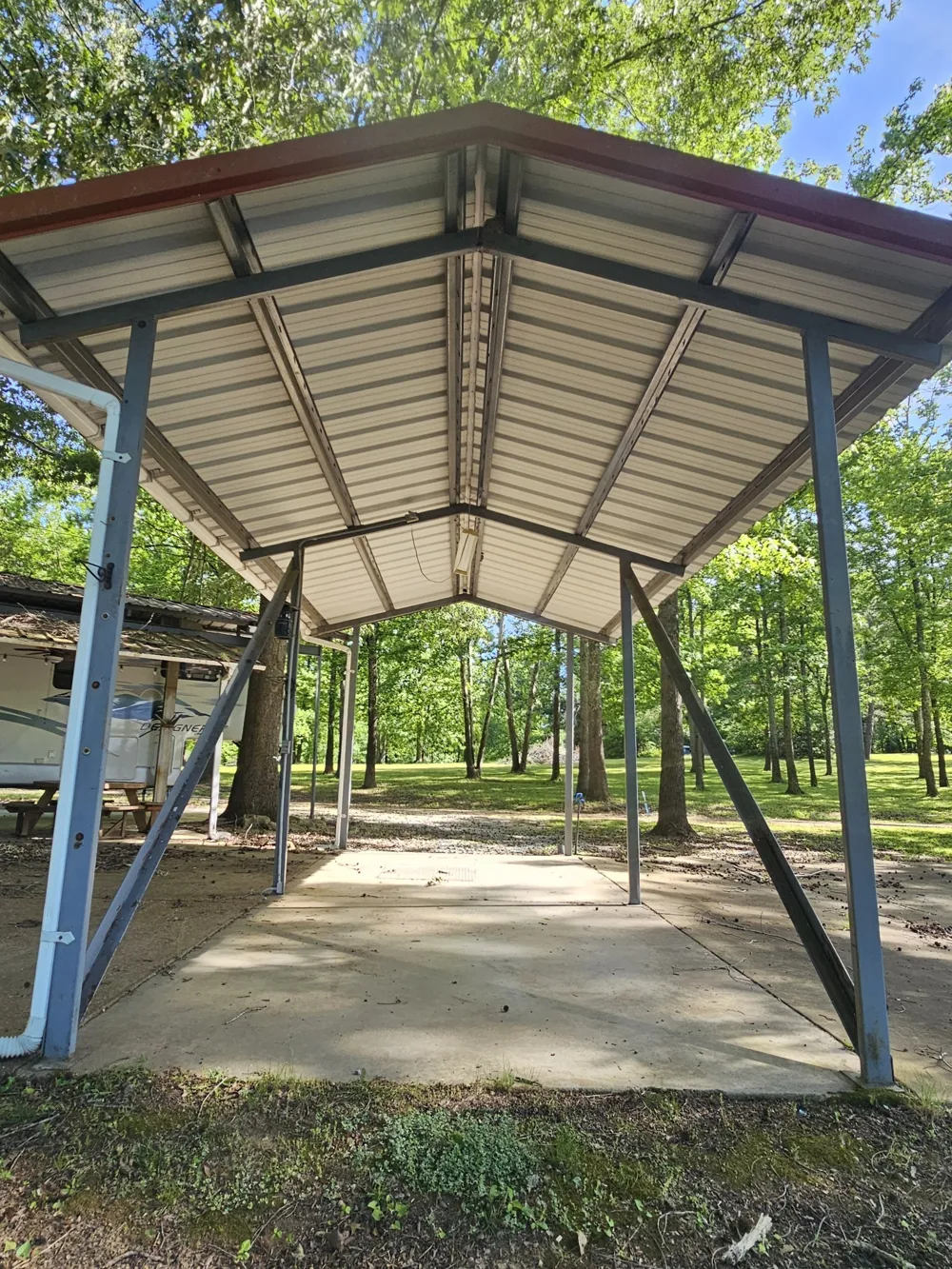 261 Lakeview Dr Bath Springs, TN 38311