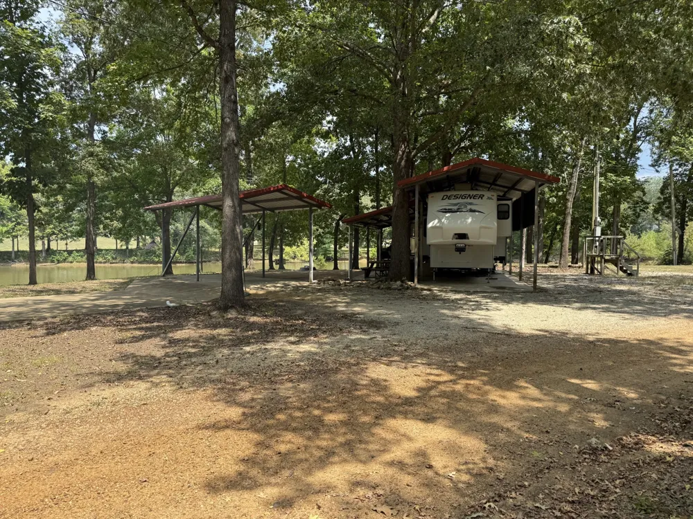 261 Lakeview Dr Bath Springs, TN 38311