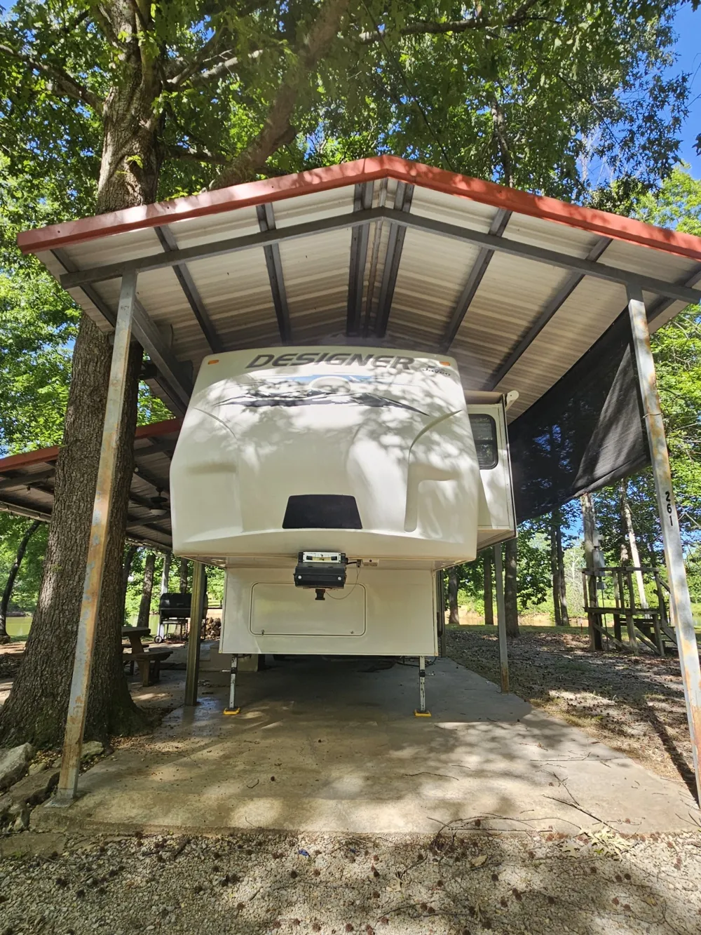 261 Lakeview Dr Bath Springs, TN 38311
