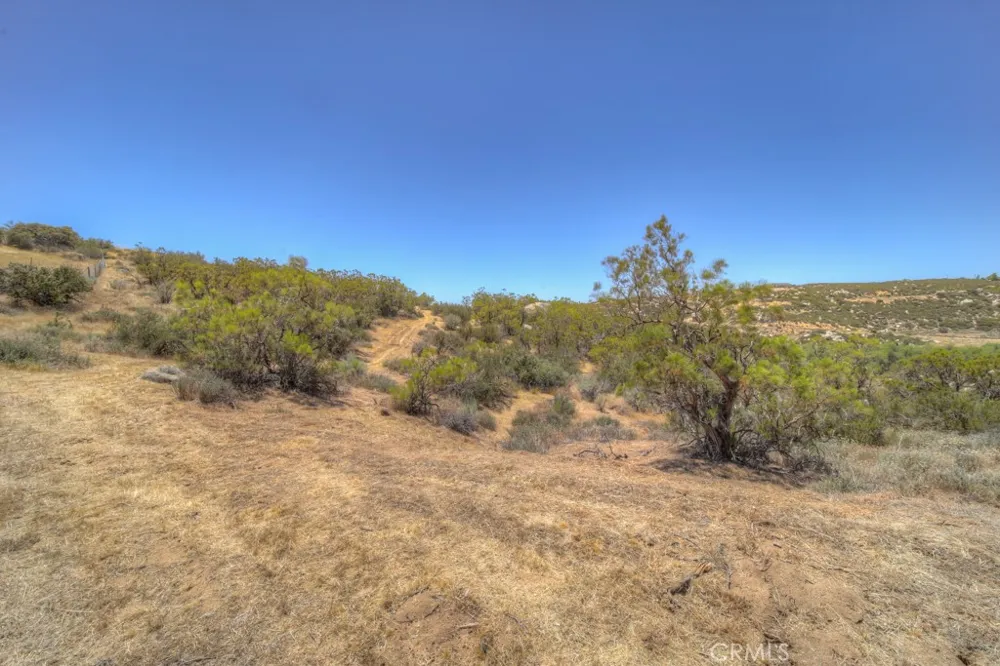 48805 Leaning Rock Court Aguanga, CA 92536