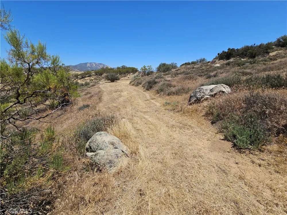 48805 Leaning Rock Court Aguanga, CA 92536