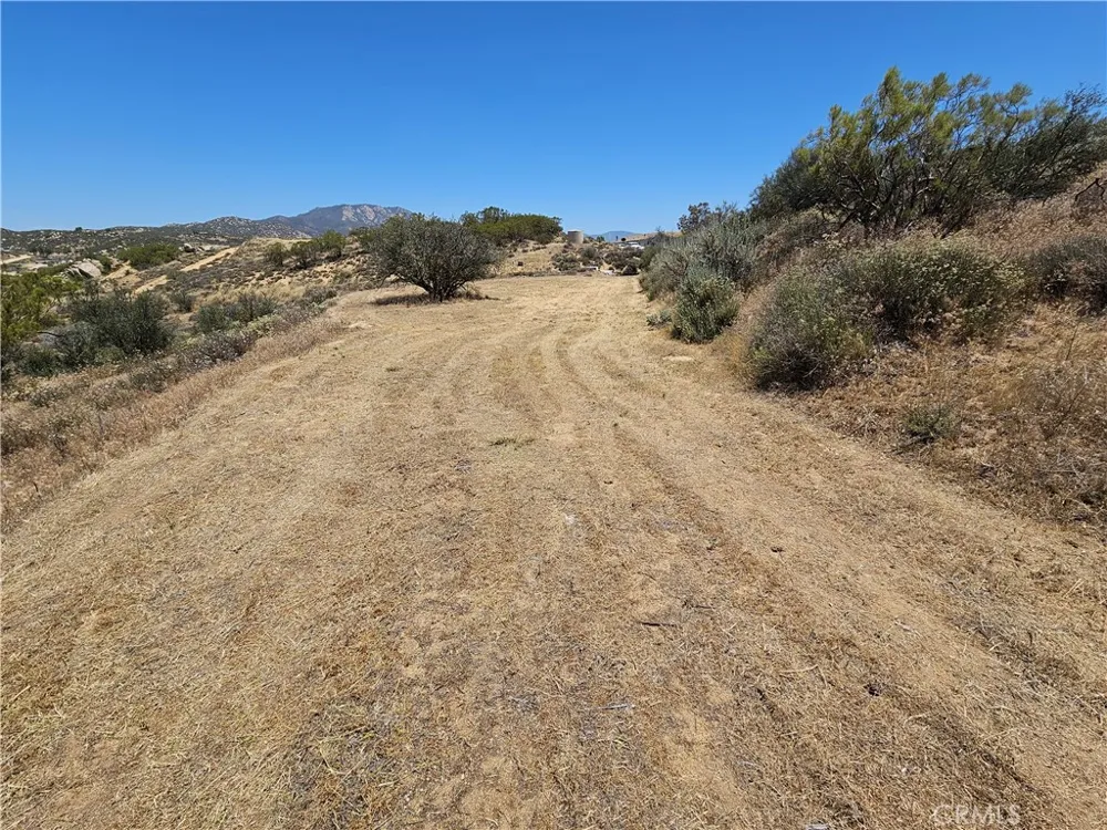 48805 Leaning Rock Court Aguanga, CA 92536