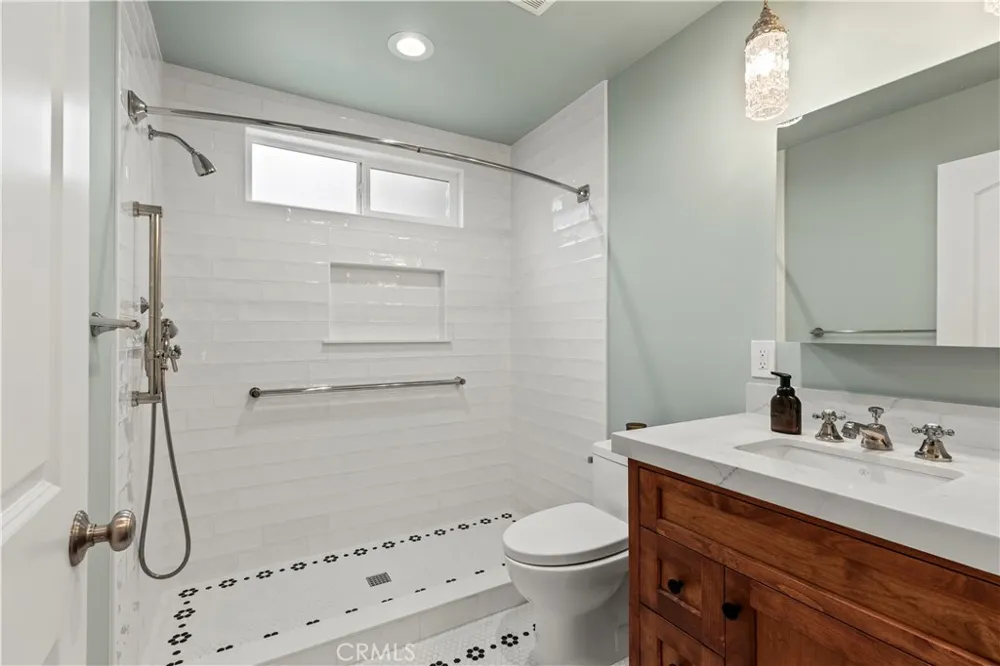 1096 Canyon View Drive La Verne, CA 91750