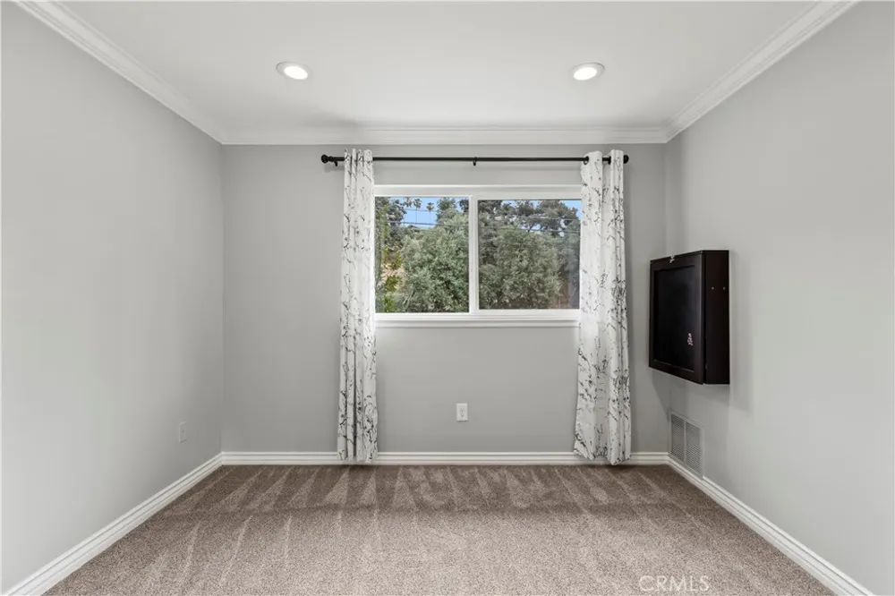 1096 Canyon View Drive La Verne, CA 91750