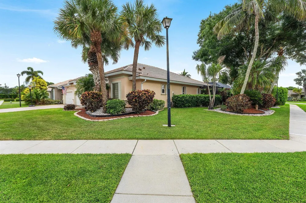 11130 Silver Ridge Street Wellington, FL 33449