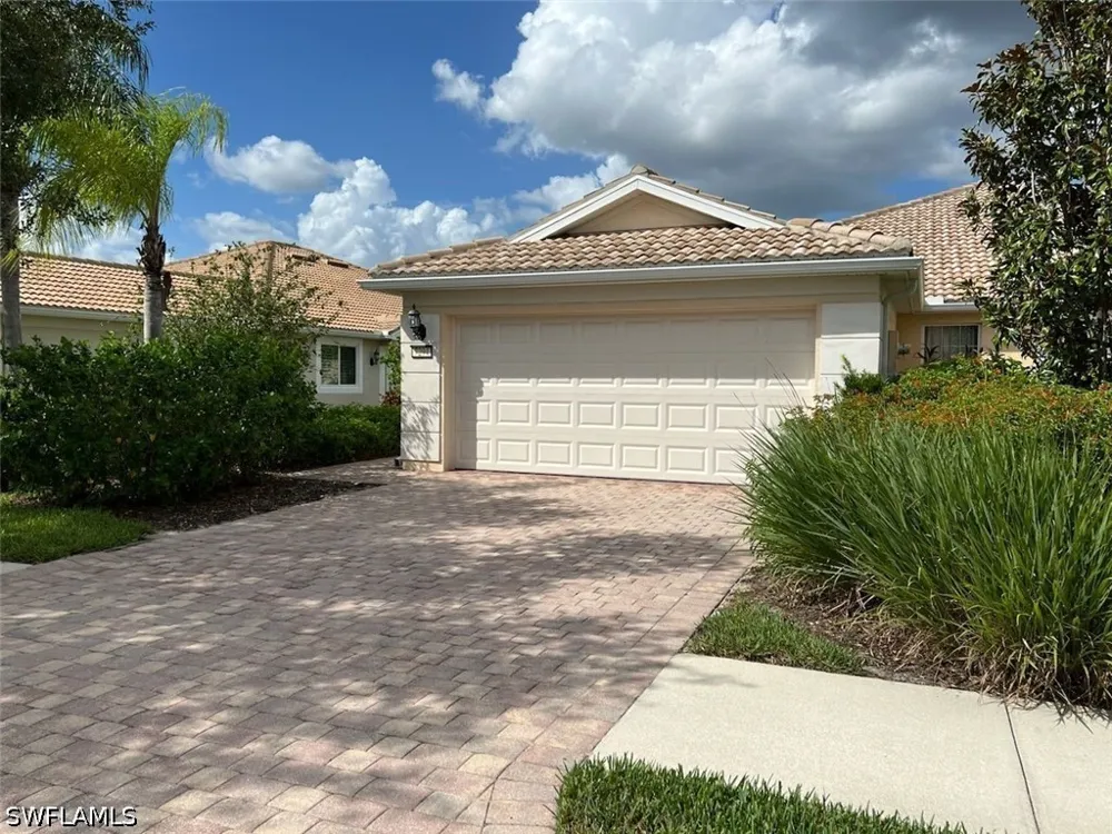 Salerno Court Naples, FL 34114