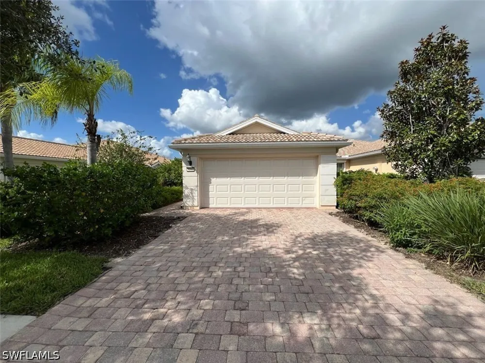 Salerno Court Naples, FL 34114