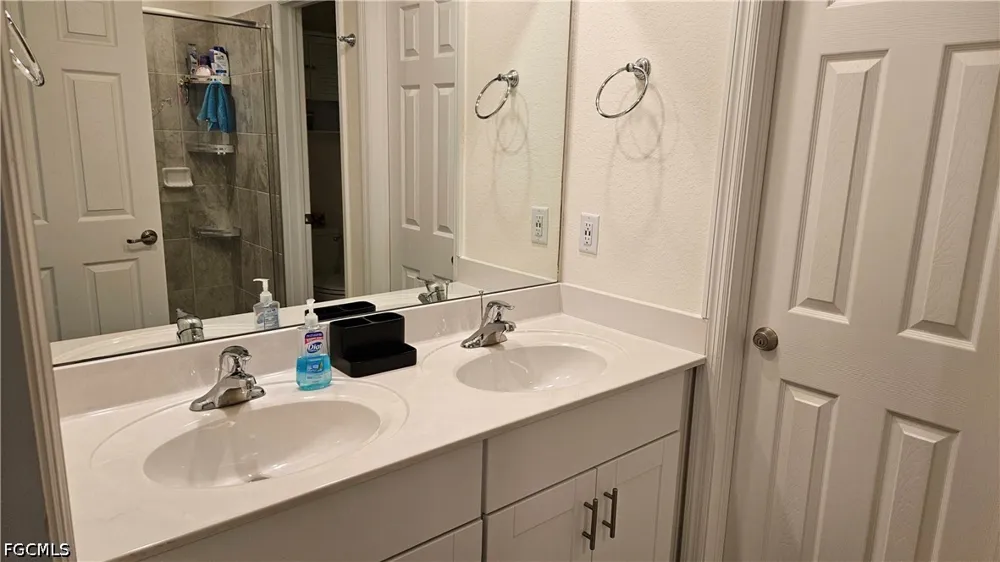 Oviedo Place Fort Myers, FL 33905