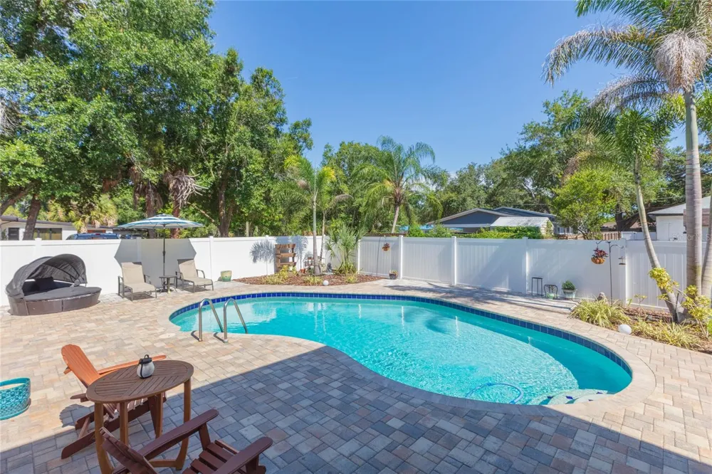 602 W HILDA STREET Tampa, FL 33603