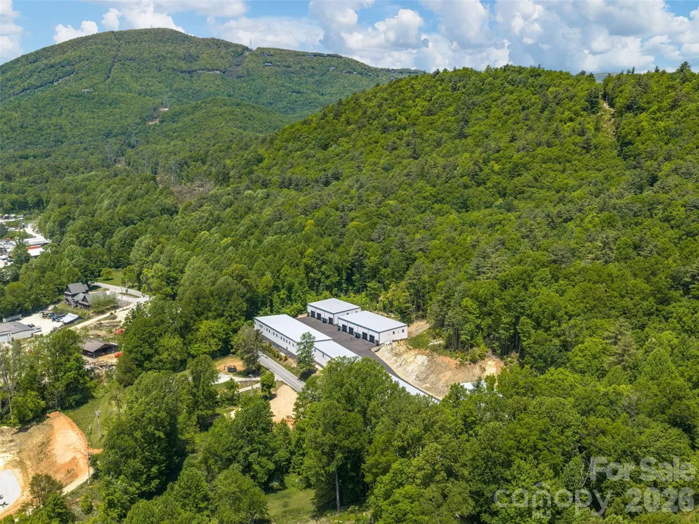 130 Speed Way #B Lake Toxaway, NC 28747