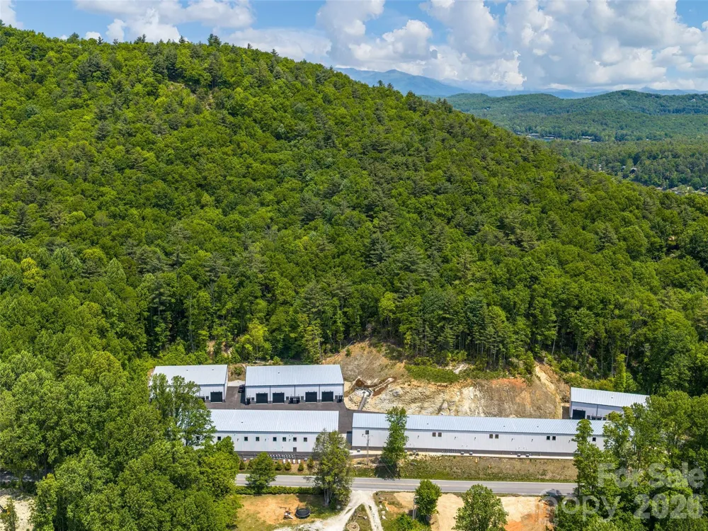 130 Speed Way #B Lake Toxaway, NC 28747