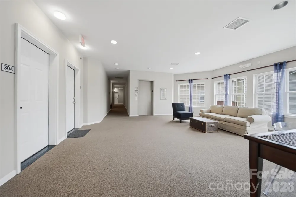 1410 4th Street Drive NW #304 Hickory, NC 28601