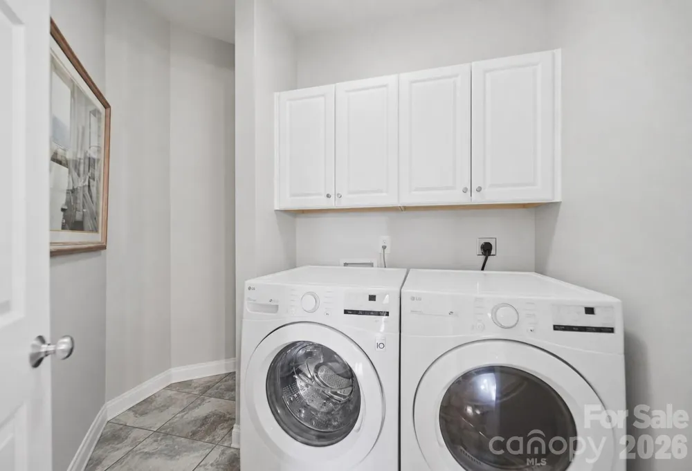 1410 4th Street Drive NW #304 Hickory, NC 28601