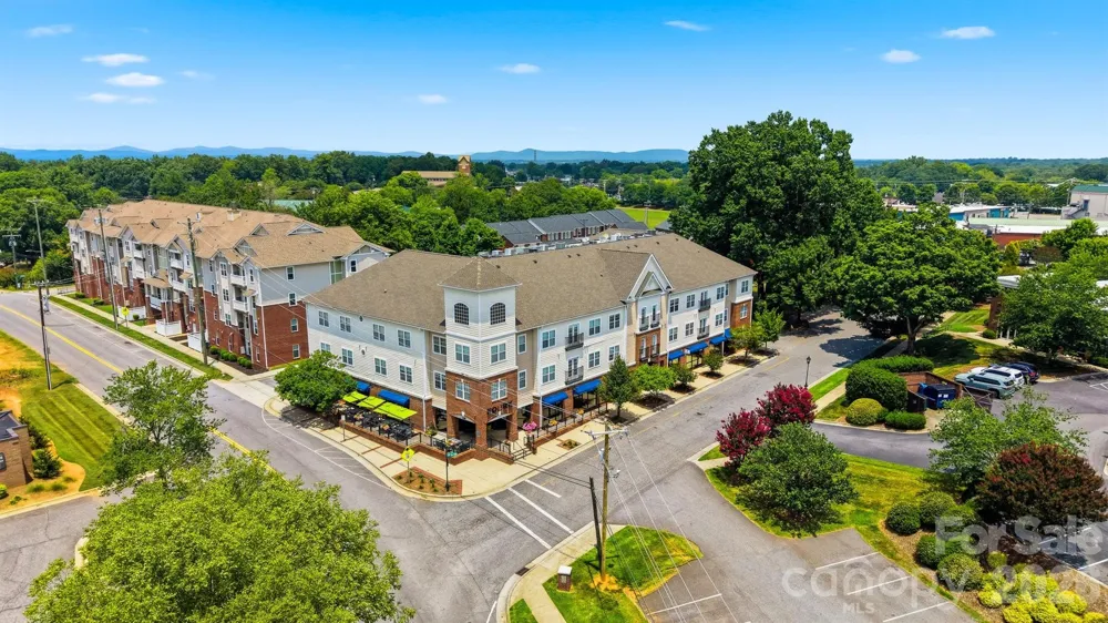 1410 4th Street Drive NW #304 Hickory, NC 28601