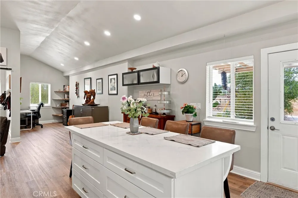 9265 Linden Avenue Atascadero, CA 93422