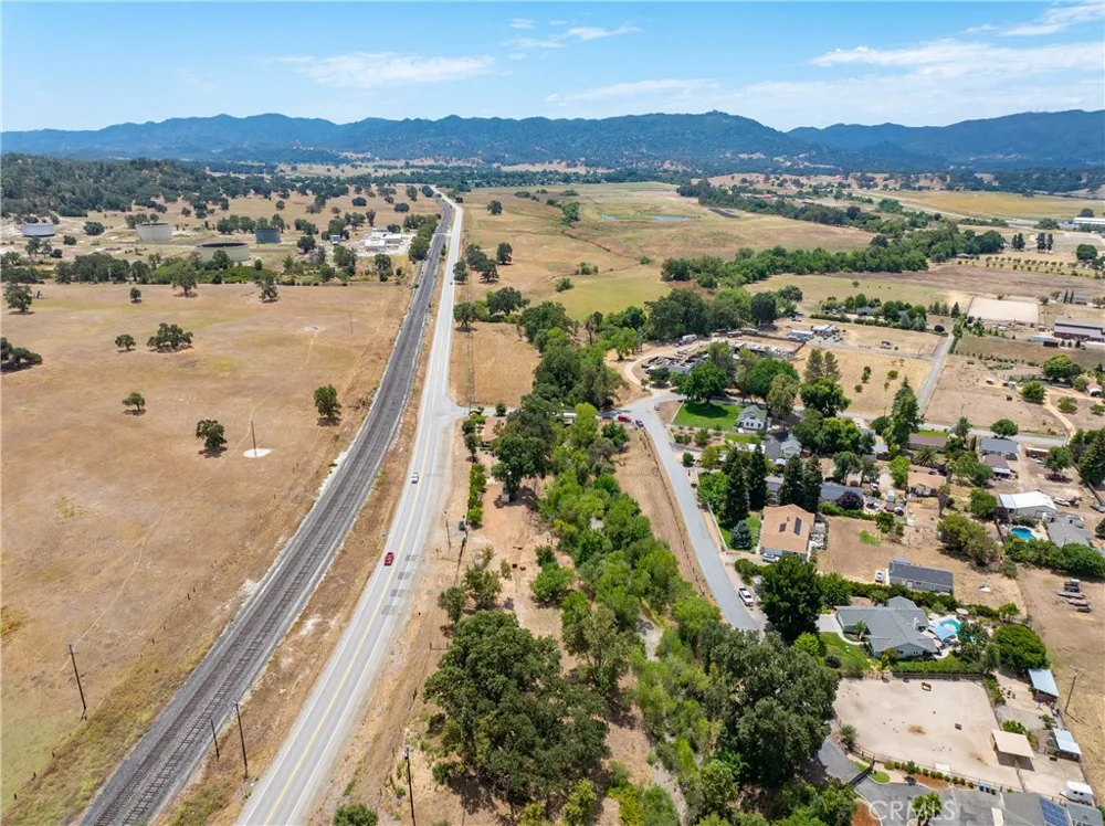 9265 Linden Avenue Atascadero, CA 93422
